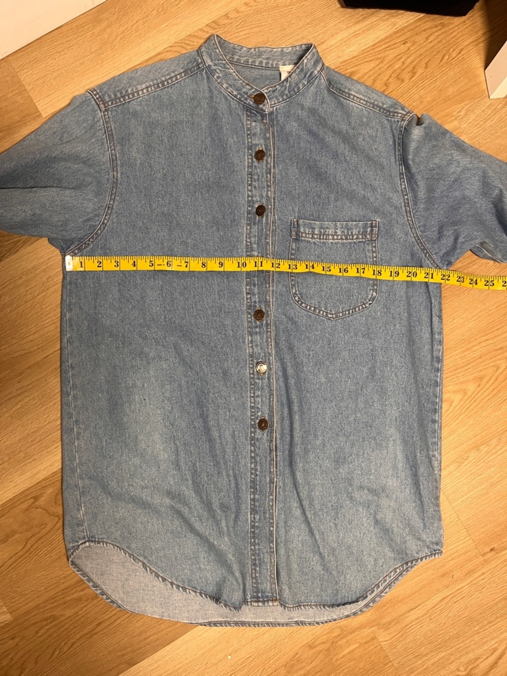🔥CLEAROUT🔥3/$25🔥2pc women’s | Denim shirt + Crossbody Bag | Size 12 - Picture 6 of 16